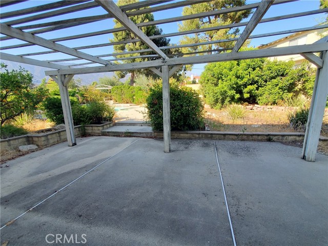 Detail Gallery Image 14 of 19 For 197 Limestone Rd, Claremont,  CA 91711 - 4 Beds | 3 Baths