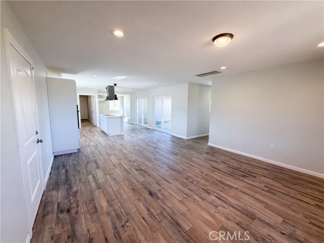 4 Bed Home for Sale in Apple Valley, California