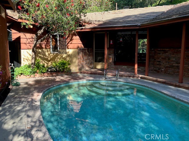 Detail Gallery Image 33 of 54 For 9656 Green Verdugo Dr, Shadow Hills,  CA 91040 - 3 Beds | 3 Baths