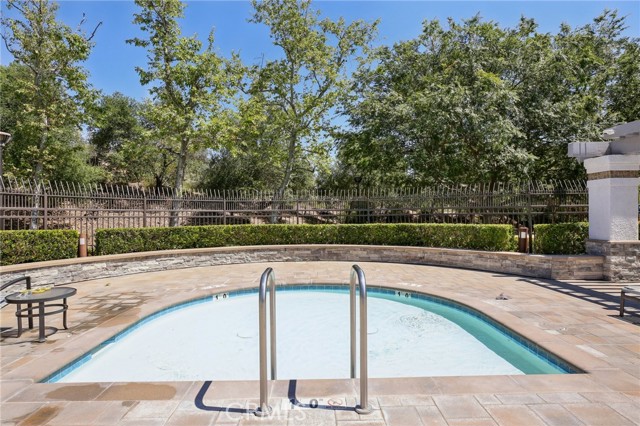 21391 Birdhollow Drive, Trabuco Canyon CA: https://media.crmls.org/medias/8b551da3-6c3e-4928-a8c1-215c4f2bb408.jpg