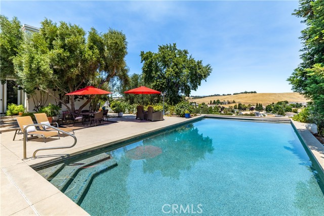 2045 Vista De La Vina, Templeton CA: https://media.crmls.org/medias/8b555652-e5e2-42c6-b204-827d57ae3fb5.jpg