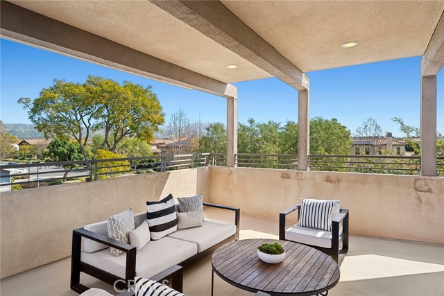 Detail Gallery Image 38 of 75 For 101 Newington, Irvine,  CA 92618 - 4 Beds | 3/1 Baths