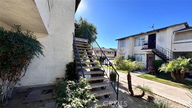 Detail Gallery Image 34 of 49 For 17425 Arrow Bld #10,  Fontana,  CA 92335 - 2 Beds | 1 Baths