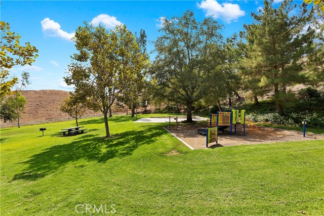 17015 Knollbrook Place, Riverside CA: https://media.crmls.org/medias/8b57cba4-2f0d-4003-8c6e-544e66287b86.jpg