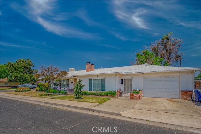 1640 Shirley Street, Merced CA: https://media.crmls.org/medias/8b58565f-bc8a-4c6f-be7b-60315b0b33fc.jpg