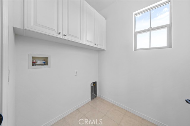 97 Twin Gables, Irvine CA: https://media.crmls.org/medias/8b58cbef-2445-43bf-af53-a18b32d75430.jpg