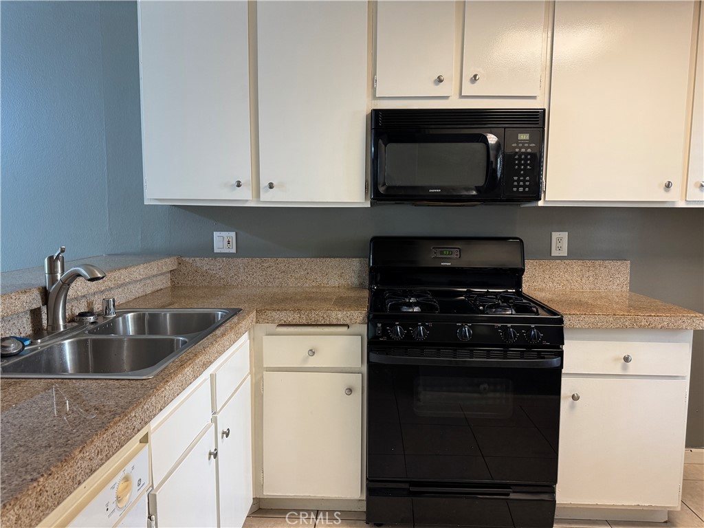 8b5938d5 2f57 4b9a B832 2eb26c9e0c5d