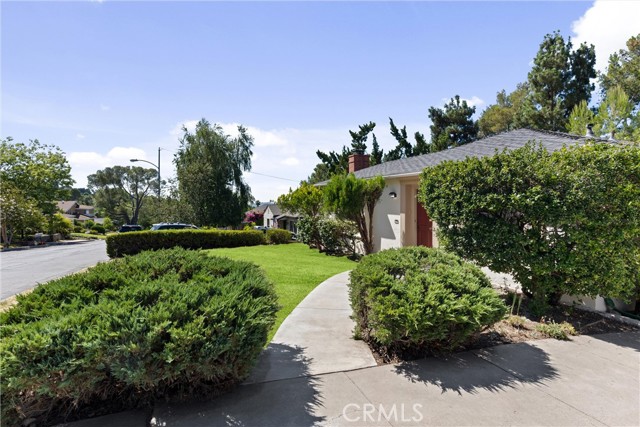 3240 Brookhill Street photo 3