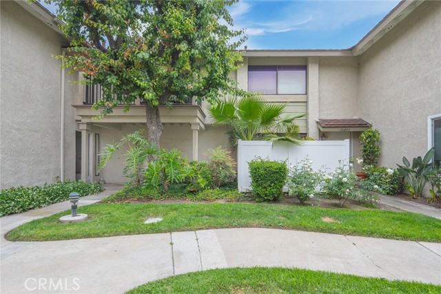 Detail Gallery Image 2 of 25 For 16893 Stoneglass #91,  Tustin,  CA 92780 - 2 Beds | 1 Baths