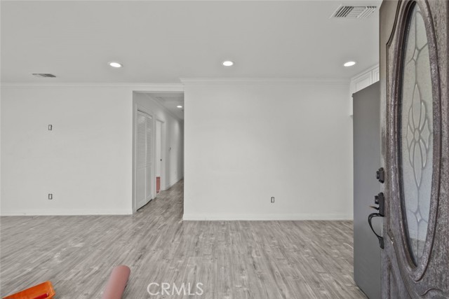 7420 Elmer Avenue, Sun Valley CA: https://media.crmls.org/medias/8b5a12ea-d12c-4f42-b296-cbbe2e755672.jpg
