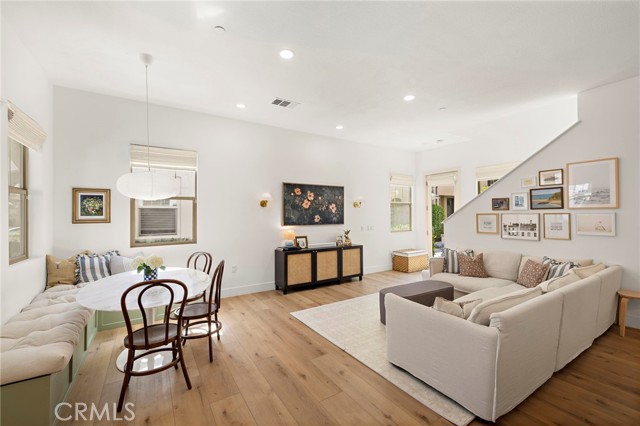 Front Image Thumbnail for CROC26061520