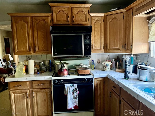 40665 Dutton Street, Cherry Valley CA: https://media.crmls.org/medias/8b5aa06e-fef3-45d2-87b3-99a9536fd370.jpg