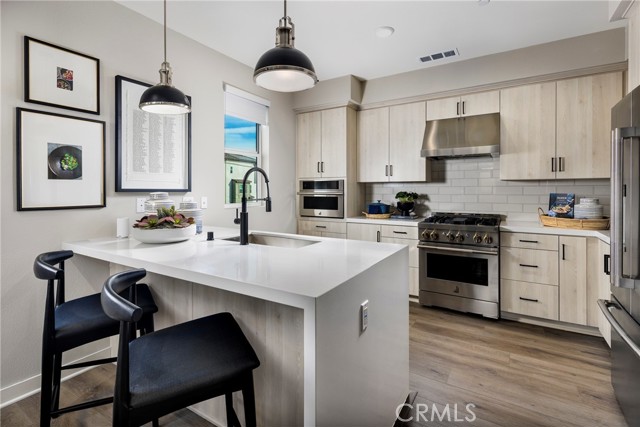 2940 Lavender Place photo 6