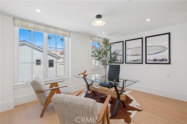 2820 Bayview Drive, Corona del Mar CA: https://media.crmls.org/medias/8b5b7237-f026-432c-9af1-5002e5090154.jpg