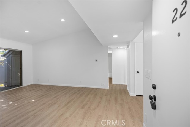 22 Terrace Circle, Laguna Niguel CA: https://media.crmls.org/medias/8b5ba8ef-8563-4cc6-9689-26ba9d158a2e.jpg