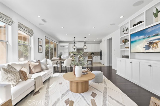 12 Gardenia, Lake Forest CA: https://media.crmls.org/medias/8b5be535-a617-4098-890b-7cfe20a6f616.jpg