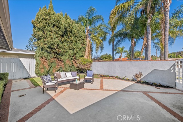 Image 3 for 2913 Royal Palm Dr, Costa Mesa, CA 92626