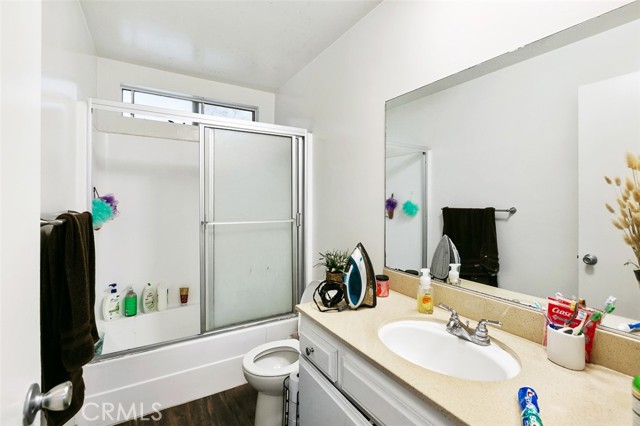 121 E Live Oak Street, San Gabriel CA: https://media.crmls.org/medias/8b5caac7-7fc3-439d-91f9-1d0d3e8a7d2e.jpg