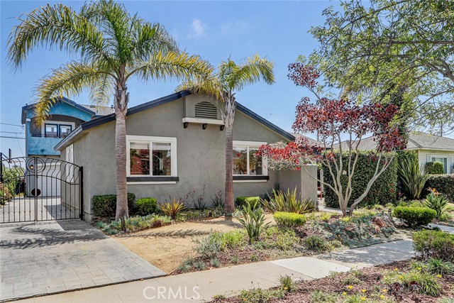 1904 Harkness, Manhattan Beach, California 90266, 5 Bedrooms Bedrooms, 0 ,2 BathroomsBathrooms,Residential,For Sale,Harkness,0,SB26134116