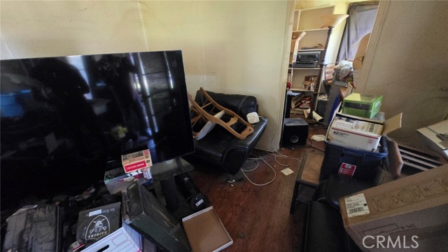 Detail Gallery Image 6 of 15 For 33189 Schaper, Lake Elsinore,  CA 92530 - 2 Beds | 1 Baths