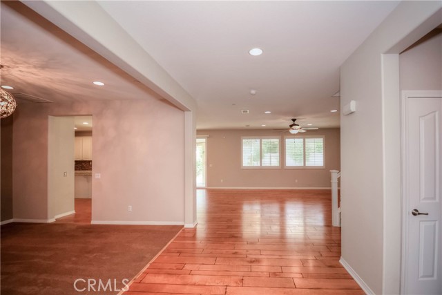 38119 Spring Canyon Drive, Murrieta CA: https://media.crmls.org/medias/8b5db582-ca58-4969-8a96-c9567c78318a.jpg
