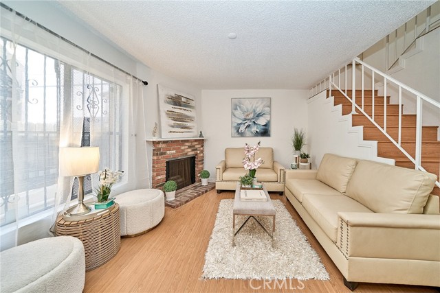 1417 S Marguerita