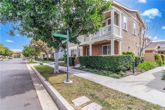Detail Gallery Image 3 of 31 For 15526 Bonsai, Tustin,  CA 92782 - 3 Beds | 2/1 Baths