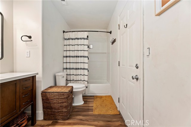 15160 Darnell Drive, Lake Elsinore CA: https://media.crmls.org/medias/8b5f0d5e-0b56-4218-963f-accb13d4078f.jpg