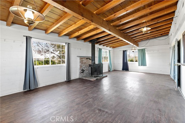 Detail Gallery Image 13 of 45 For 10888 Phelan Rd., Oak Hills,  CA 92344 - 1 Beds | 1 Baths