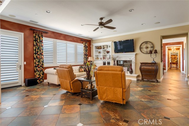 Detail Gallery Image 13 of 40 For 650 Crystal Mountain Cir, Riverside,  CA 92506 - 4 Beds | 3/1 Baths