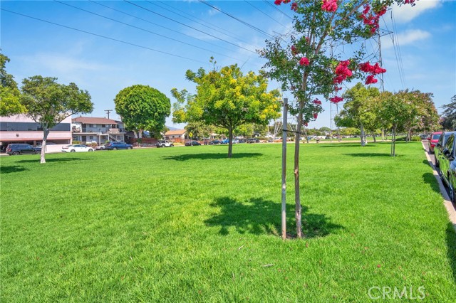 Detail Gallery Image 41 of 42 For 1343 N Whitnall Hwy, Burbank,  CA 91505 - 3 Beds | 2 Baths