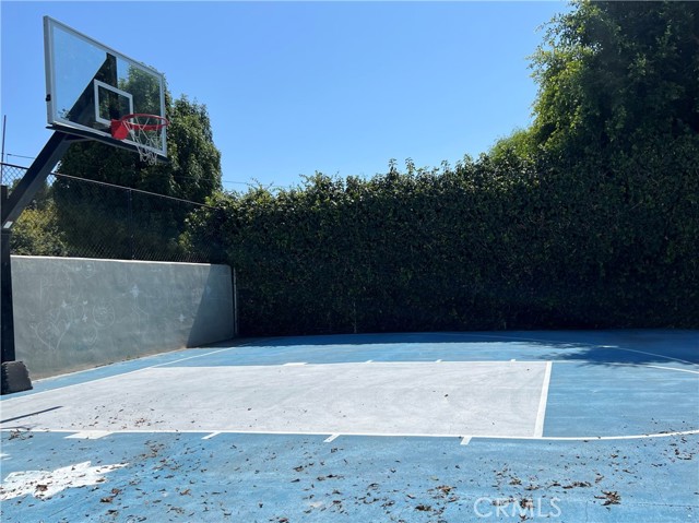 12301 San Fernando, 513 photo 13