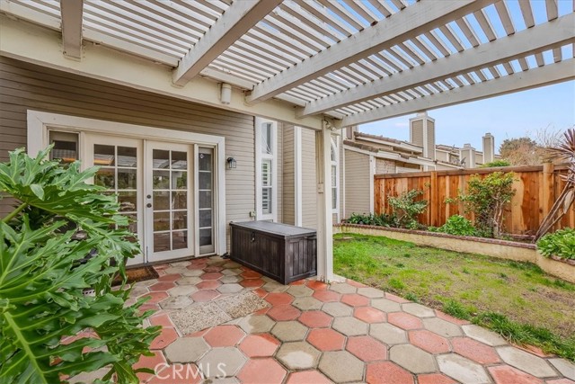 PATIO BACKYARD VIEW