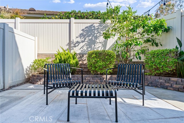 5847 E Rocking Horse Way, Orange CA: https://media.crmls.org/medias/8b634676-ac8b-4e18-8167-e81d8587140f.jpg