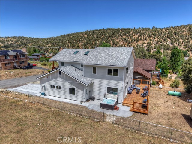 1215 Valley View Drive, Big Bear City CA: https://media.crmls.org/medias/8b639322-d985-4eb2-a51c-7150e42fb72c.jpg