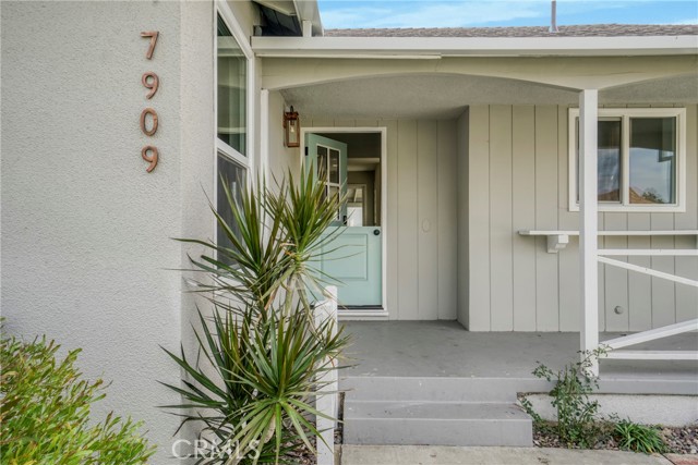 Detail Gallery Image 2 of 52 For 7909 Aldea Ave, Lake Balboa,  CA 91406 - – Beds | – Baths