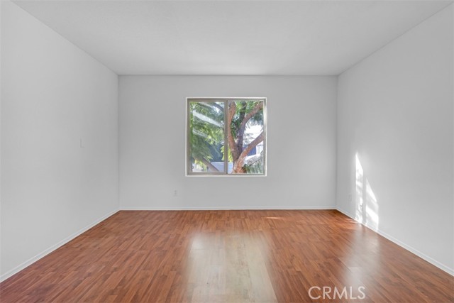 65 N Allen Avenue, Pasadena CA: https://media.crmls.org/medias/8b642efd-fc35-44f6-a1ac-4f60724ac80c.jpg