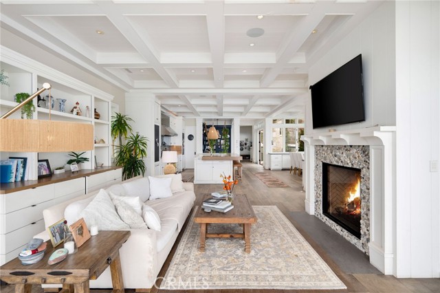 Detail Gallery Image 25 of 74 For 35167 Beach Road, Dana Point,  CA 92624 - 5 Beds | 4/1 Baths