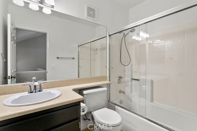 Detail Gallery Image 9 of 16 For 25102 Calle Playa #D,  Laguna Niguel,  CA 92677 - 2 Beds | 2/1 Baths