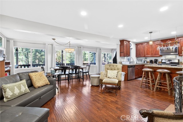 Detail Gallery Image 12 of 43 For 1471 Irene, Wrightwood,  CA 92397 - 3 Beds | 2 Baths