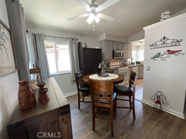 6720 Shaded Wood Place, Rancho Cucamonga CA: https://media.crmls.org/medias/8b65a9fe-bf95-42b4-8a5d-b5e0114b86d0.jpg