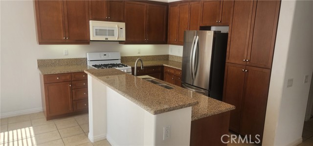 Detail Gallery Image 3 of 19 For 1500 Silver Shadow Dr, Newbury Park,  CA 91320 - 3 Beds | 2/1 Baths