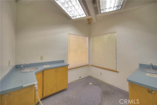 Image 21 of 36 For 650 Rio Lindo Avenue