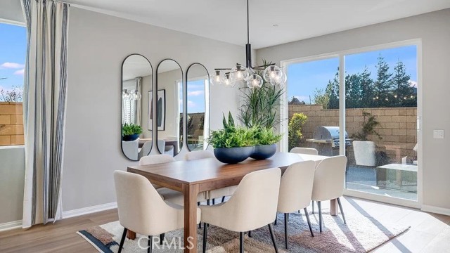 Detail Gallery Image 3 of 26 For 14225 Rollins St, Hesperia,  CA 92345 - 5 Beds | 3/1 Baths