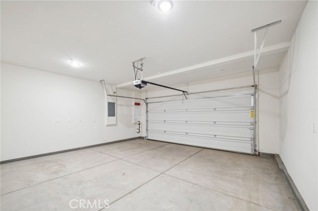 2097 Bergamot Street, Redlands CA: https://media.crmls.org/medias/8b699554-4cb9-4154-b248-c1dffaee4fcc.jpg