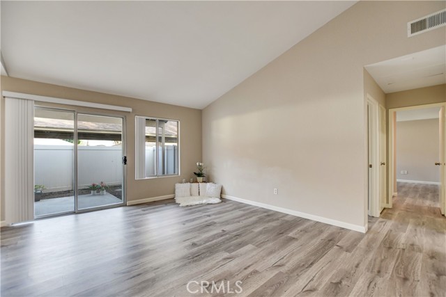 Detail Gallery Image 7 of 36 For 1031 S Palmetto Ave #A2,  Ontario,  CA 91762 - 2 Beds | 2 Baths