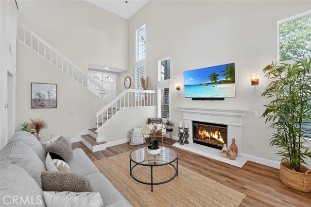 Detail Gallery Image 12 of 60 For 24448 Hampton Drive #C, Valencia,  CA 91355 - 3 Beds | 3 Baths