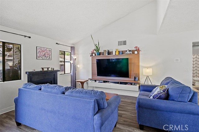 10465 Newhome Avenue, 6 photo 5