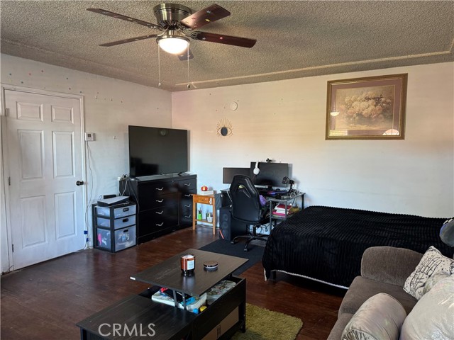 Detail Gallery Image 23 of 26 For 10406 San Carlos, South Gate,  CA 90280 - 2 Beds | 1 Baths