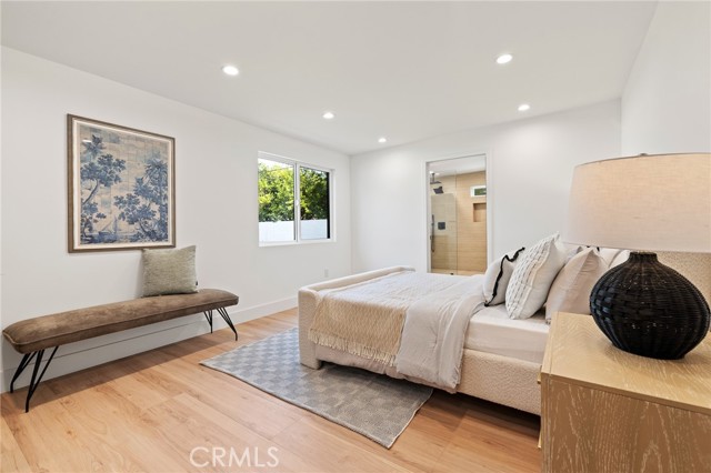 8840 Valjean Avenue, North Hills CA: https://media.crmls.org/medias/8b6ae675-4758-491e-9640-2076ab03aebf.jpg